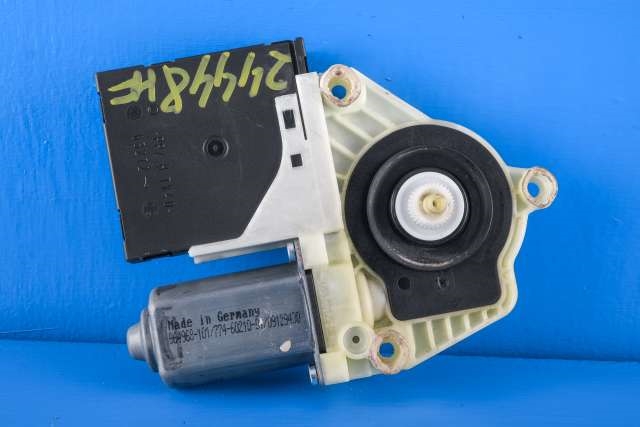 Ruteheis, kun motor, høyre foran til VW Golf, Plus/Cross 2009-2013 (Fase 2)  (VAG|5M1 837 402 Q|)