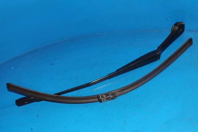 Viskerarm frontrute høyre til Ford Focus, electric, 2012-2018  (FORD|BM51-17526-BB)
