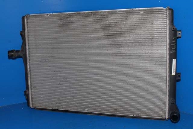 Radiator (automat gir) til VW Golf, Plus/Cross, 2009-2013 (Fase 2) (VAG|1K0 121 251 DD)
