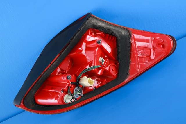 Baklykt venstre til Toyota RAV4 2006-2009 (Type III, Fase 1)