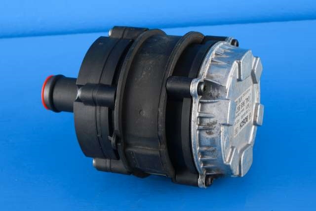 Sirkulasjonspumpe til VW E-Up 2013-2019 (BOSCH|0 392 024 003|04L 965 567|)