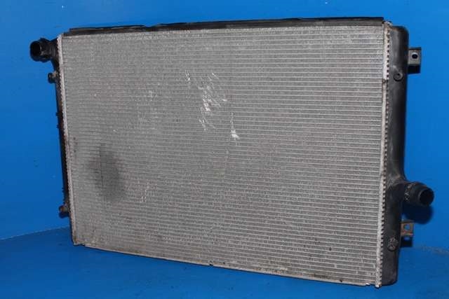 Radiator (manuell gir) til VW Scirocco 2008-2013 (VALEO|879450W D|1K0 121 251 AB|)