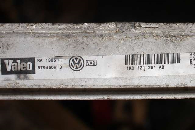 Radiator (manuell gir) til VW Scirocco 2008-2013 (VALEO|879450W D|1K0 121 251 AB|)