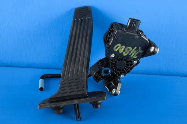 Pedal gass til Toyota RAV4, 2019-->> (Type V)  (TOYOTA|78110-33141)