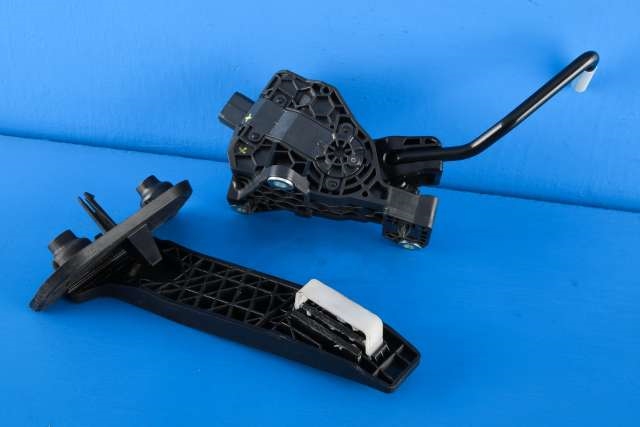Pedal gass til Toyota RAV4 2019-->> (Type V)  (TOYOTA|78110-33141|)