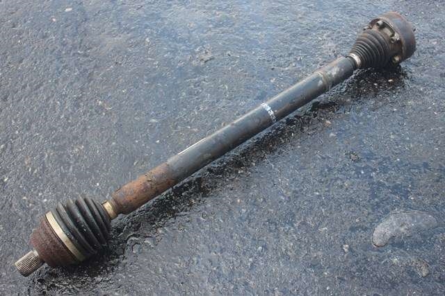 Drivaksel høyre foran, diesel/manuell til Audi A3, 2009-2012 (Type II, Fase 2)  (VAG|1K0 407 272 CC)