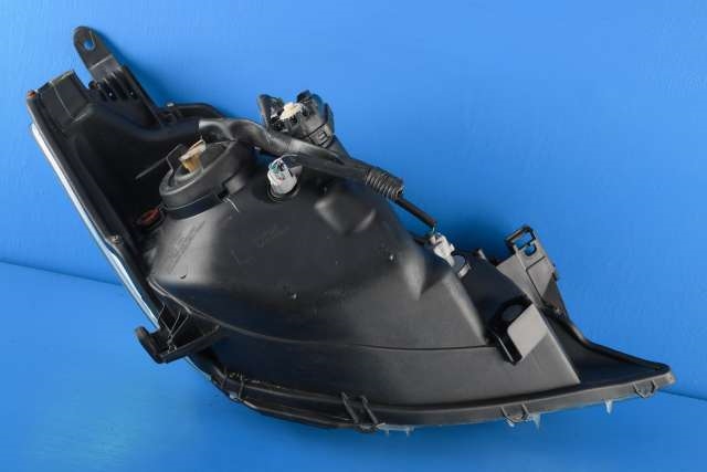 Frontlykt venstre halogen til Toyota Yaris 2012-2014 (Type III, Fase 1)  