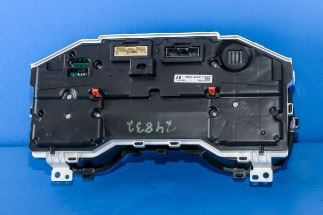 Instrumentpanel til Toyota RAV4 2019-->> (Type V) (TOYOTA|83800-4A660|)