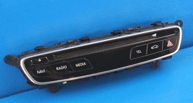Bilstereo navigasjon betjeningspanel til Mercedes V-Klasse 2014-->> (W447) (W447) (MERCEDES|A 447 905 37 00|)