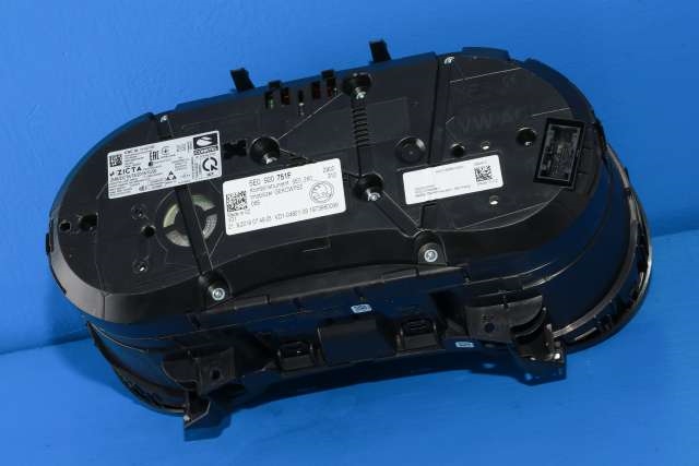 Instrumentpanel til Škoda Octavia 2017-2020 (Type III, Fase 2)  (VAG|5E0 920 751 F|)
