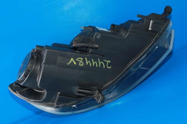 Frontlykt venstre halogen til VW Golf, Plus/Cross 2009-2013 (Fase 2) (HELLA|1EE 009 948-01|5M1 941 005 G|)