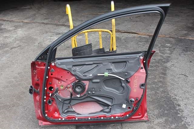 Dør høyre foran til Audi A6 2008-2011 (Type III, Fase 2) (C6) (C6) 
