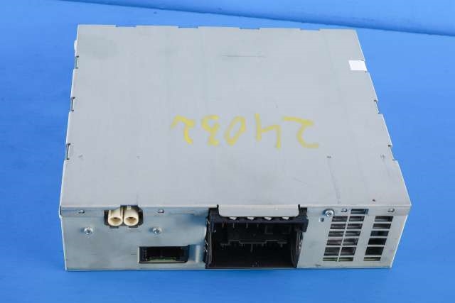 Bilstereo navigasjon til Audi A6 2008-2011 (Type III, Fase 2) (C6) (C6) (VAG|4F0 035 053 A|)