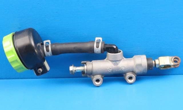 MC, Bremsepumpe bak til MC Kawasaki Z1000, 2003-2006