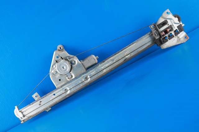 Ruteheis venstre foran til Mitsubishi Pajero 2007-2016 (Type IV, Fase 1)  (DENSO|062040-2210|MR989948|)