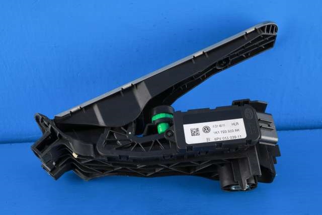 Pedal gass til VW Scirocco 2008-2013  (HELLA|6PV 011 039-11|1K1 723 503 AK|)