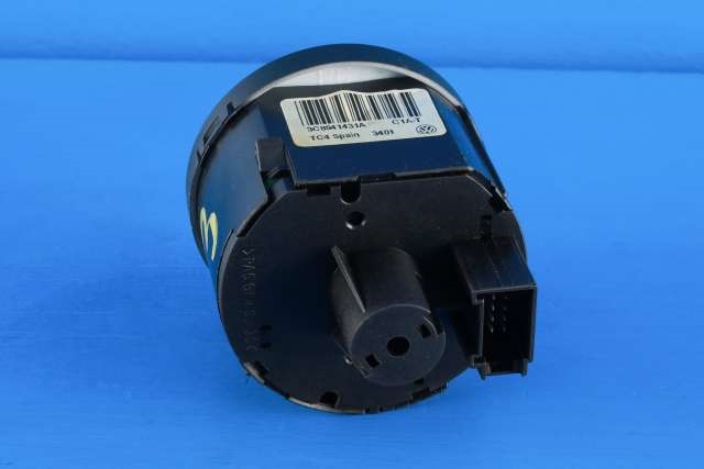 Bryter lys til VW Scirocco 2008-2013  (VAG|3C8 941 431 A|)