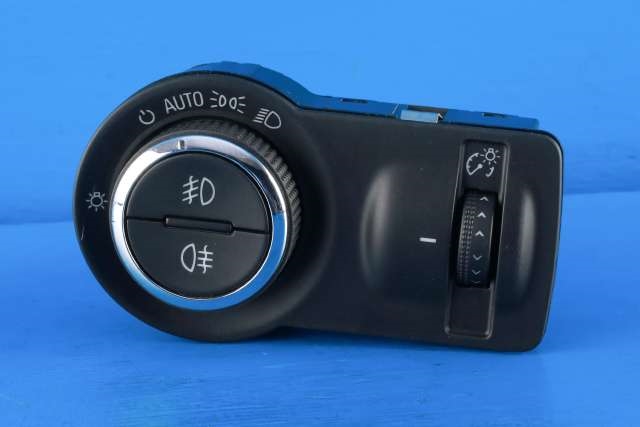 Bryter lys til Opel Astra J, 2010-2015  (GM|13 268 707)