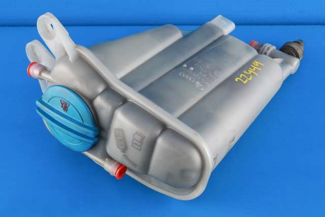 Ekspansjonstank til Audi Q5, 2008-2012 (Type I, Fase 1)  (VAG|8K0 121 403 G)