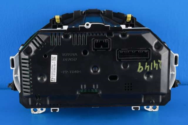 Instrumentpanel til Toyota Yaris 2012-2014 (Type III, Fase 1) (DENSO|157550-5217|83800-0DP60|)