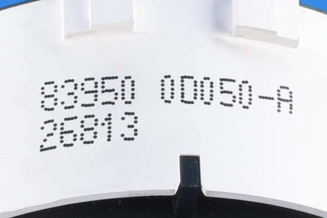 Bryter nødblink til Toyota Yaris 2012-2014 (Type III, Fase 1) (TOYOTA|83950-0D050-A|)