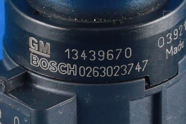 Parkeringssensor foran til Opel Mokka X 2016-2019 (Type I, Fase 2)  (BOSCH|0 263 023 747|13 439 670|)
