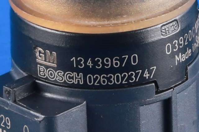 Parkeringssensor foran til Opel Mokka X 2016-2019 (Type I, Fase 2)  (BOSCH|0 263 023 747|13 439 670|)
