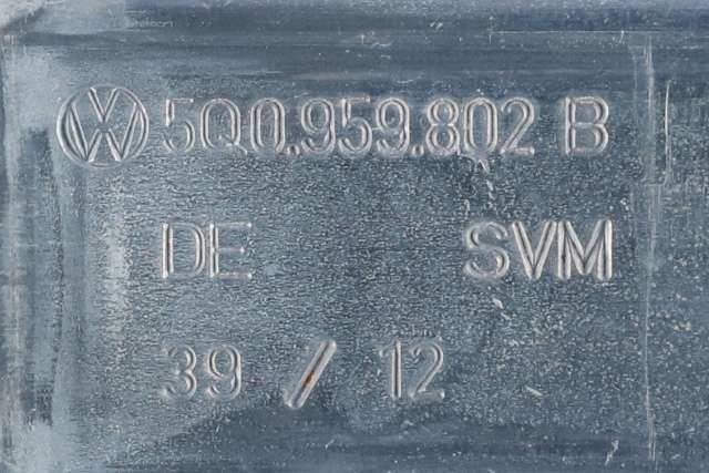 Ruteheis, kun motor, høyre foran til VW Golf VII 2012-2017 (Fase 1)  (VAG|5Q0 959 802 B|)