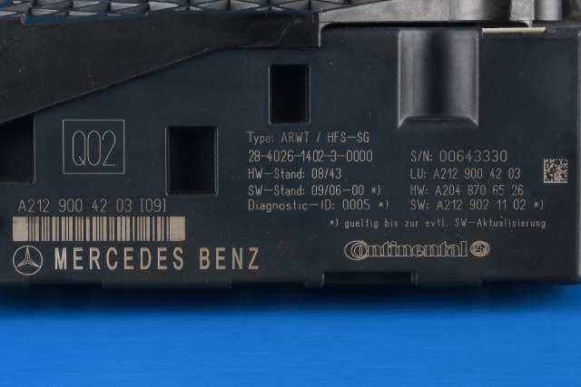 Baklukeåpner motor til Mercedes GLK 2008-2015 (X204) (X204) (MERCEDES|A 212 820 35 42|)