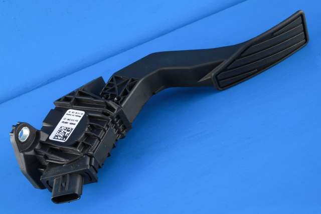 Pedal gass til Suzuki Swift, 2017-->> (HELLA|6PV 012 398-01)