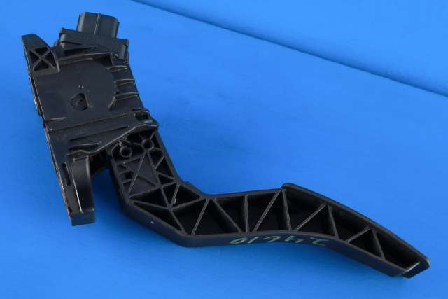 Pedal gass til Suzuki Swift 2017-->> (HELLA|6PV 012 398-01|49400-68P50|)