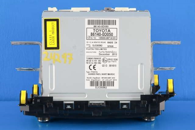 Bilstereo navigasjon til Toyota Yaris 2012-2014 (Type III, Fase 1)  (TOYOTA|86140-0D050|)