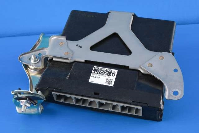 Styreenhet diverse til Toyota Yaris 2012-2014 (Type III, Fase 1) (TOYOTA|89681-0D051|)