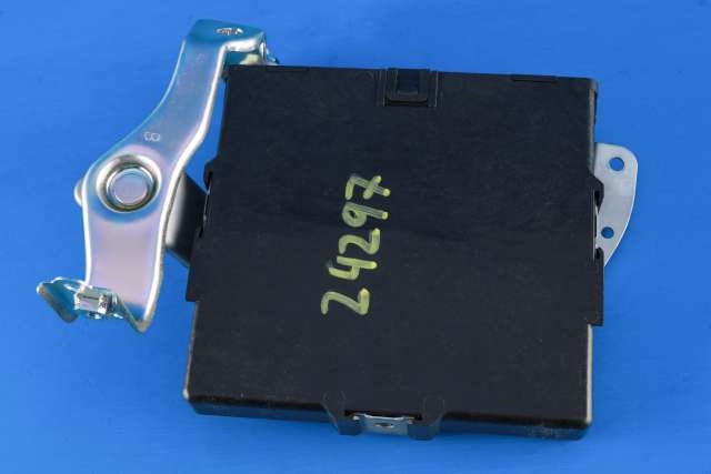 Styreenhet diverse til Toyota Yaris 2012-2014 (Type III, Fase 1) (TOYOTA|89681-0D051|)
