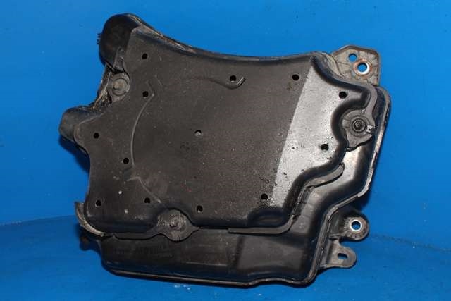 AdBlue tank til Škoda Octavia 2017-2020 (Type III, Fase 2)  (VAG|5Q0 131 877 F|)