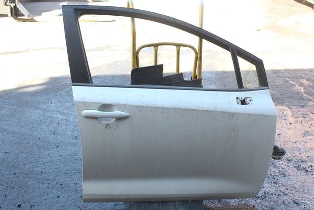 Dør høyre foran til Toyota Corolla, 2019-->>  