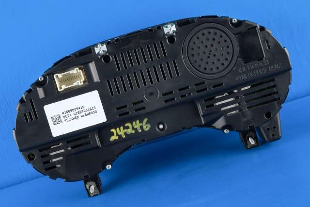 Instrumentpanel til Mercedes GLE 2015-2018 (Fase 2) (W166) (W166) (MERCEDES|A 166 900 94 16|)