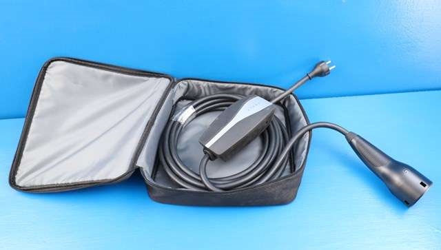 Batterilader kabel til Tesla Model Y, 2021-2024 (Type I)  (TESLA|1121254-00-G)