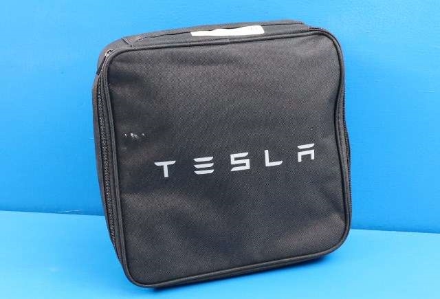 Batterilader kabel til Tesla Model Y 2021-2024 (Type I) (TESLA|1121254-00-G|)