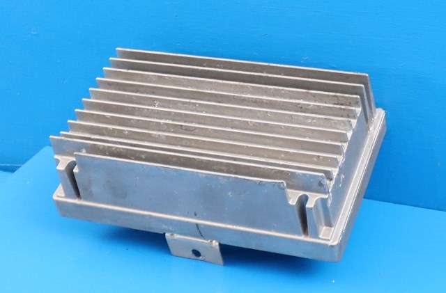 Bilstereo forsterker til BMW 1-Serie 2011-2015 (Fase 1) (F20/F21) (F20/F21) (BMW|9 242 202|)