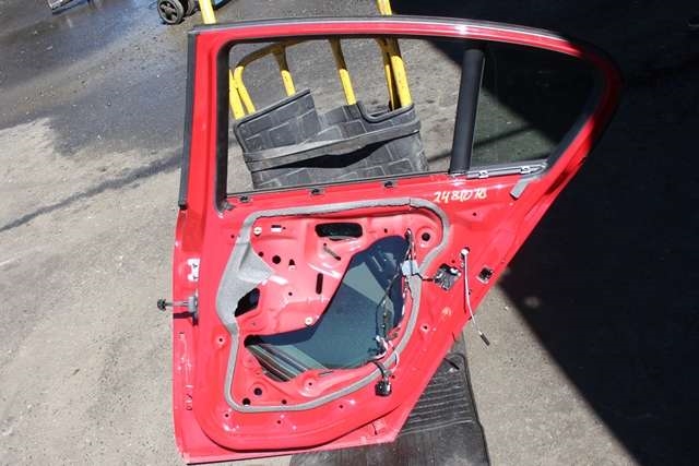 Dør høyre bak til BMW 1-Serie 2004-2011 (E81/E82/E87/E88) (E81/E82/E87/E88)