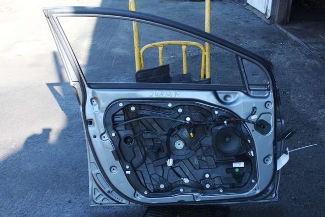 Dør venstre foran til Hyundai i40 2012-2017  