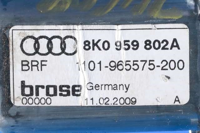 Ruteheis, kun motor, høyre foran til Audi A4 2007-2014 (Type IV) (B8) (B8) (VAG|8K0 959 802 A|)