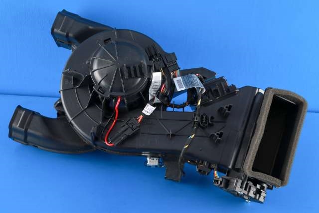 Varmeapparat motor bak til Mercedes GLE 2015-2018 (Fase 2) (W166) (W166) (MERCEDES|A 166 830 00 08|)