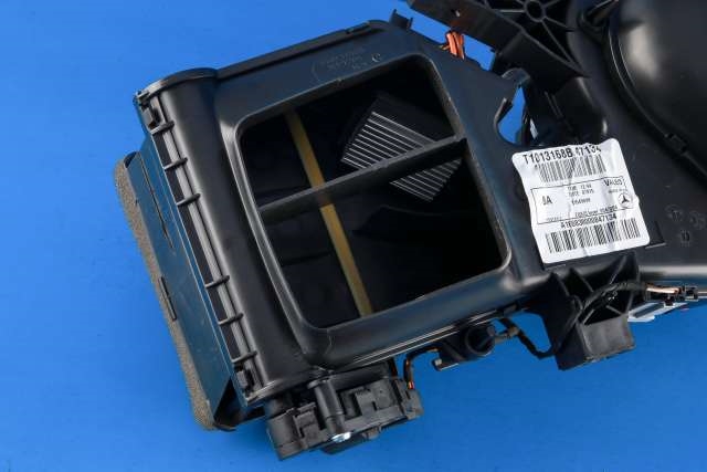 Varmeapparat motor bak til Mercedes GLE 2015-2018 (Fase 2) (W166) (W166) (MERCEDES|A 166 830 00 08|)