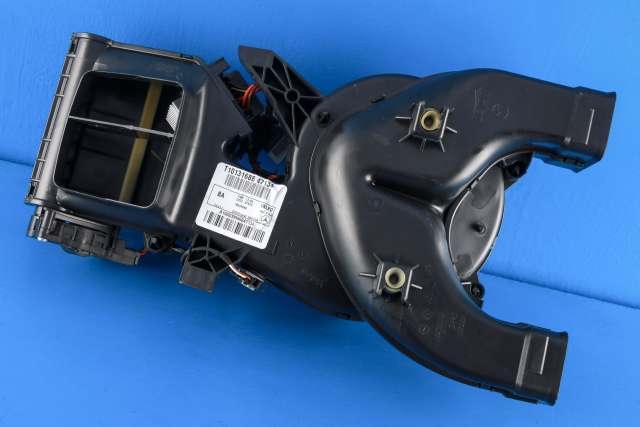 Varmeapparat motor bak til Mercedes GLE 2015-2018 (Fase 2) (W166) (W166) (MERCEDES|A 166 830 00 08|)