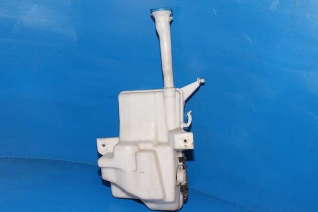 Spylertank foran til Volvo V40 2012-2019  (VOLVO|31391615|)