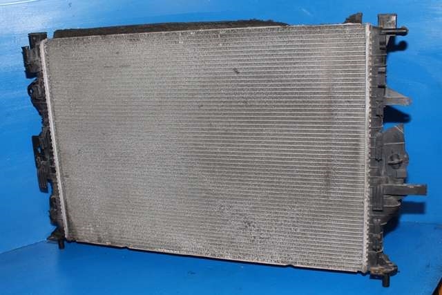 Radiator (manuell gir) til Volvo V40 2012-2019  (VALEO|M158571 A|31319064|)