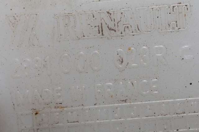 Spylertank foran til Renault Master 2014-->> (Type III, Fase 2)  (RENAULT|2891 000023|)