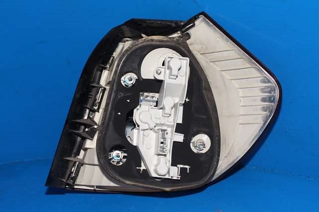 Baklykt venstre til BMW 1-Serie 2004-2011 (E81/E82/E87/E88) (E81/E82/E87/E88) (BMW|7 181 297|)